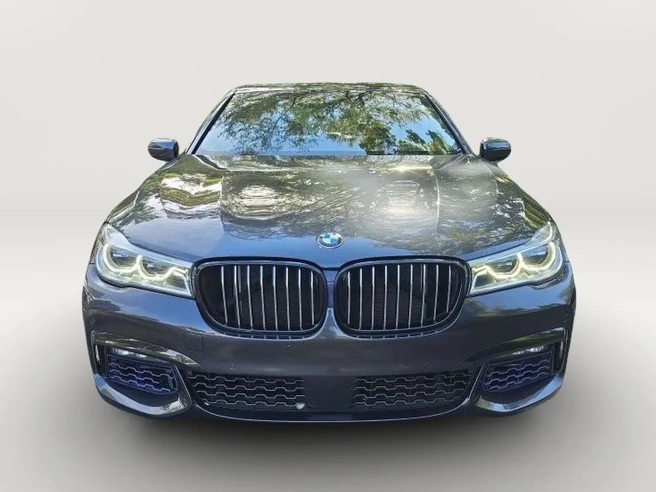 Used 2018 BMW 750i xDrive AWD/4WD image 4
