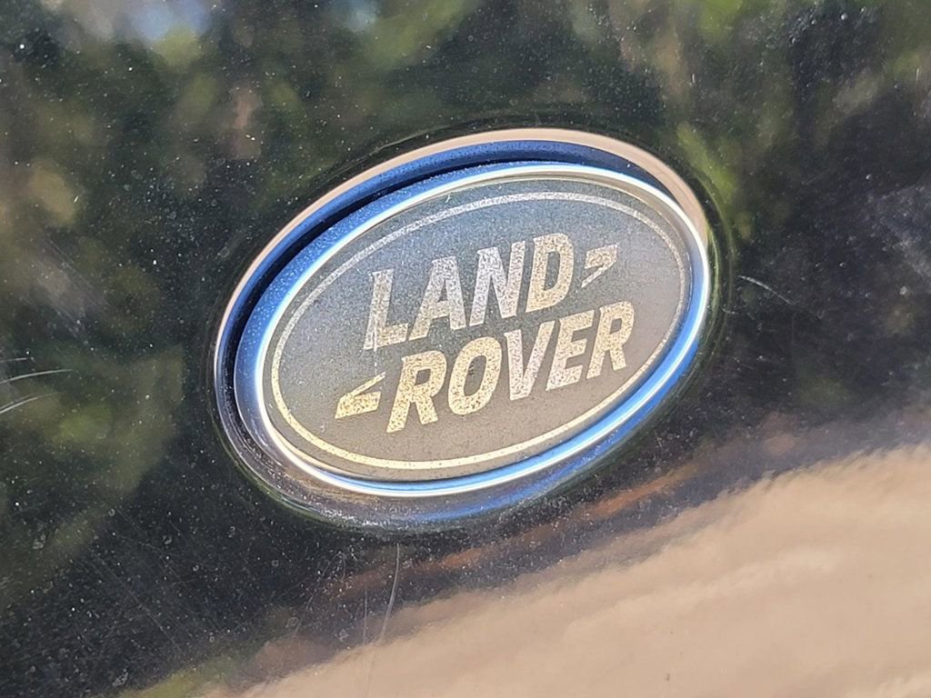 Used 2020 Land Rover Discovery SE image 34