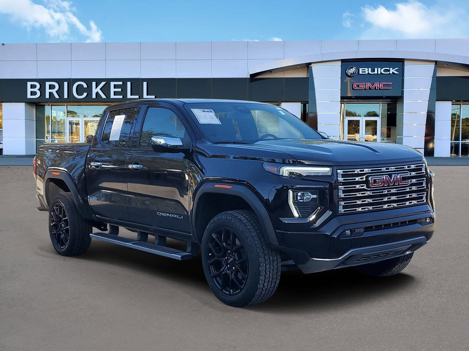 Used 2024 GMC Canyon Denali w/ LPO, Denali Black Edition video 2