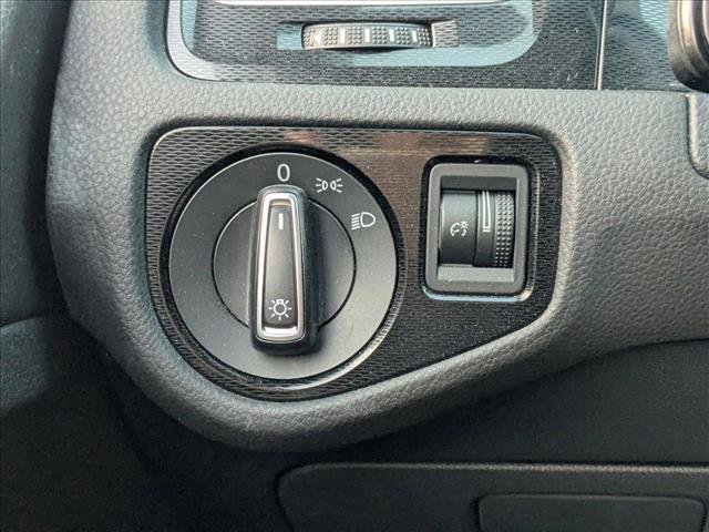 Used 2017 Volkswagen GTI Sport image 11