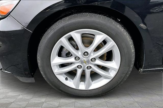 Used 2018 Chevrolet Malibu LT image 22