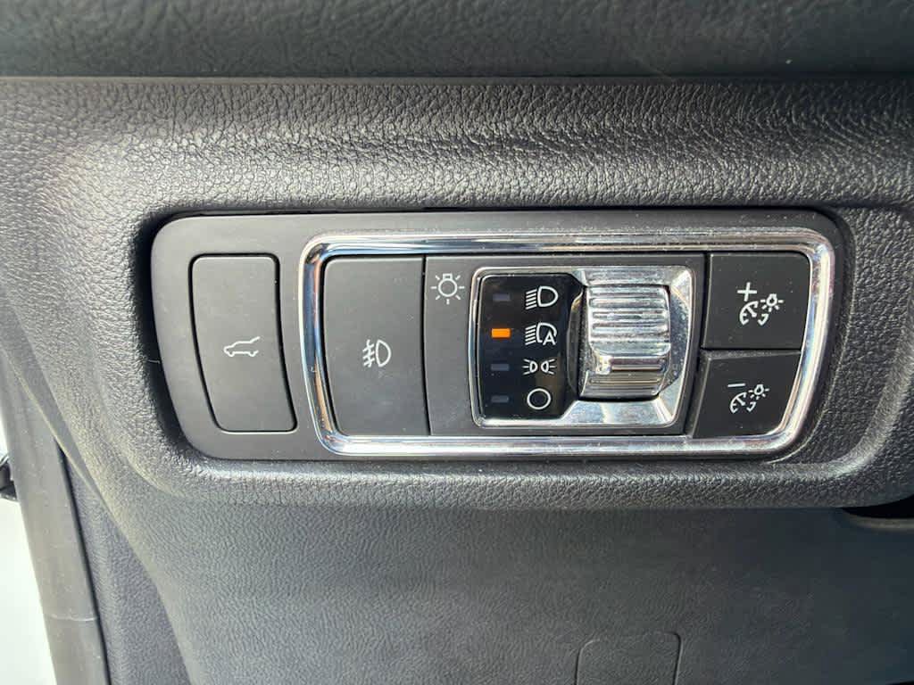 Used 2020 Lincoln Corsair Reserve w/ Elements Package AWD/4WD image 22