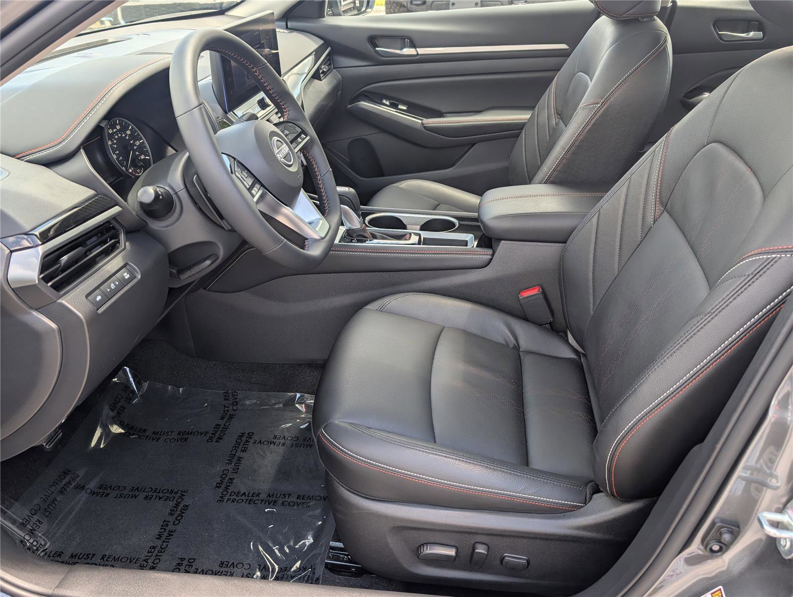 Used 2025 Nissan Altima 2.5 SR w/ SR Premium Package FWD image 16