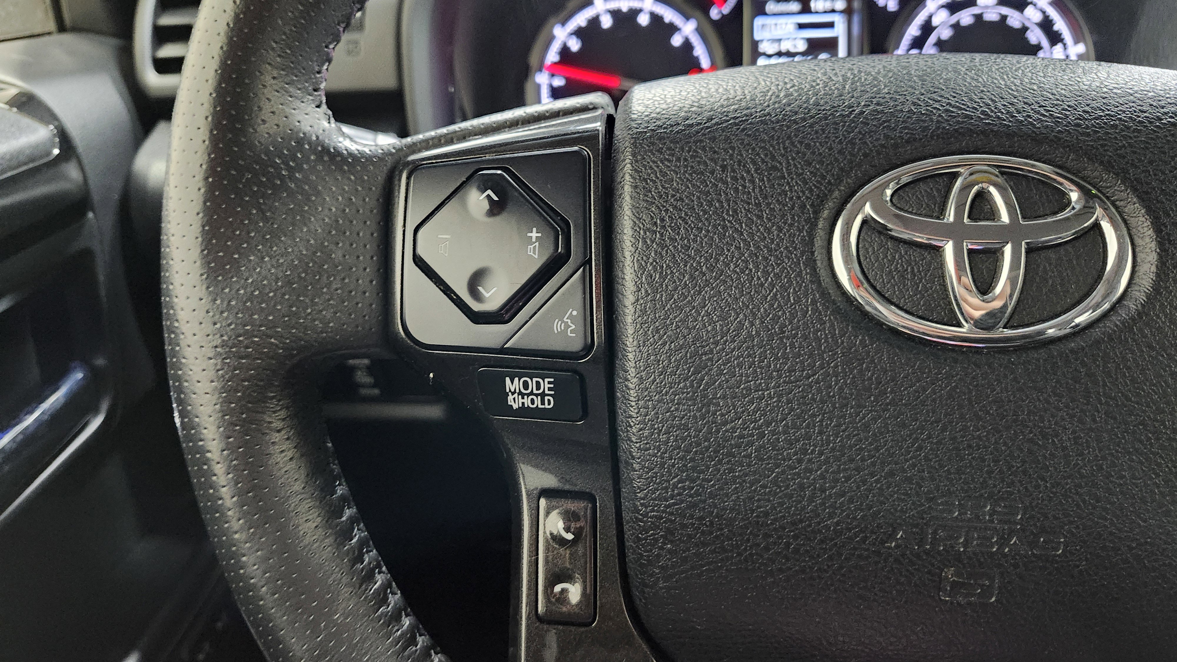 Used 2020 Toyota 4Runner Nightshade image 36