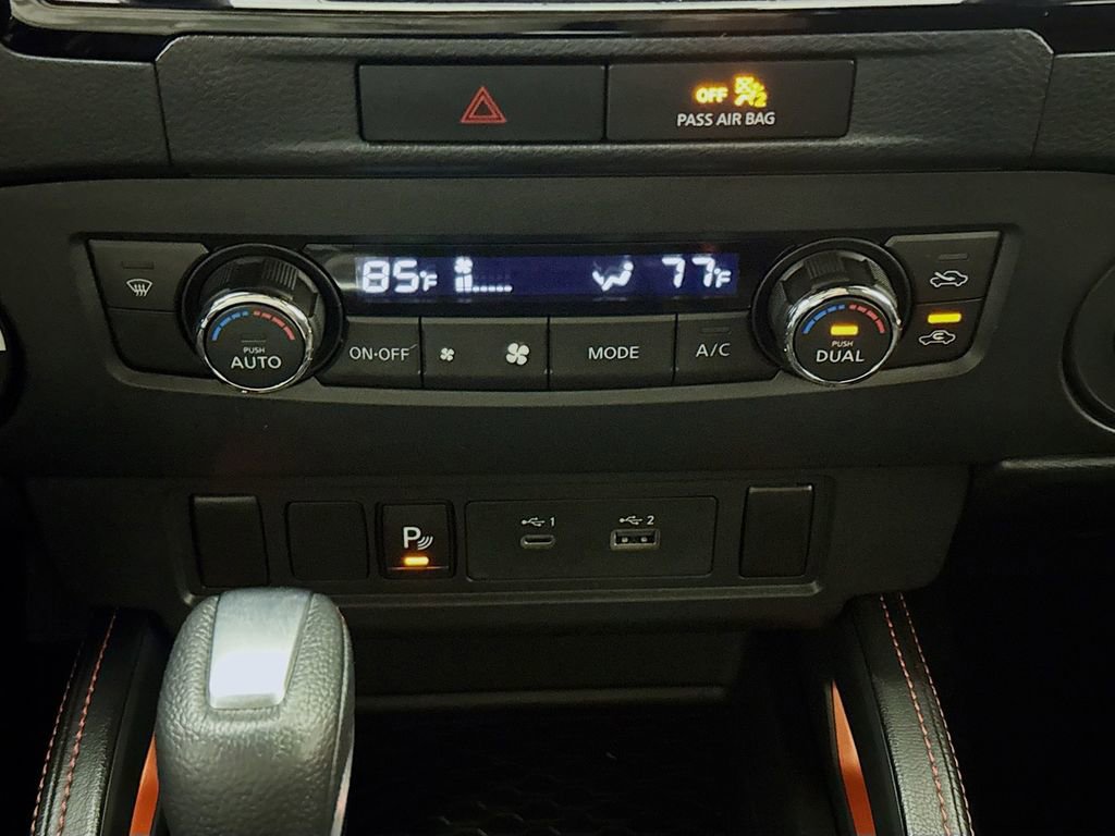 Used 2022 Nissan Frontier PRO-4X w/ Technology Package image 13