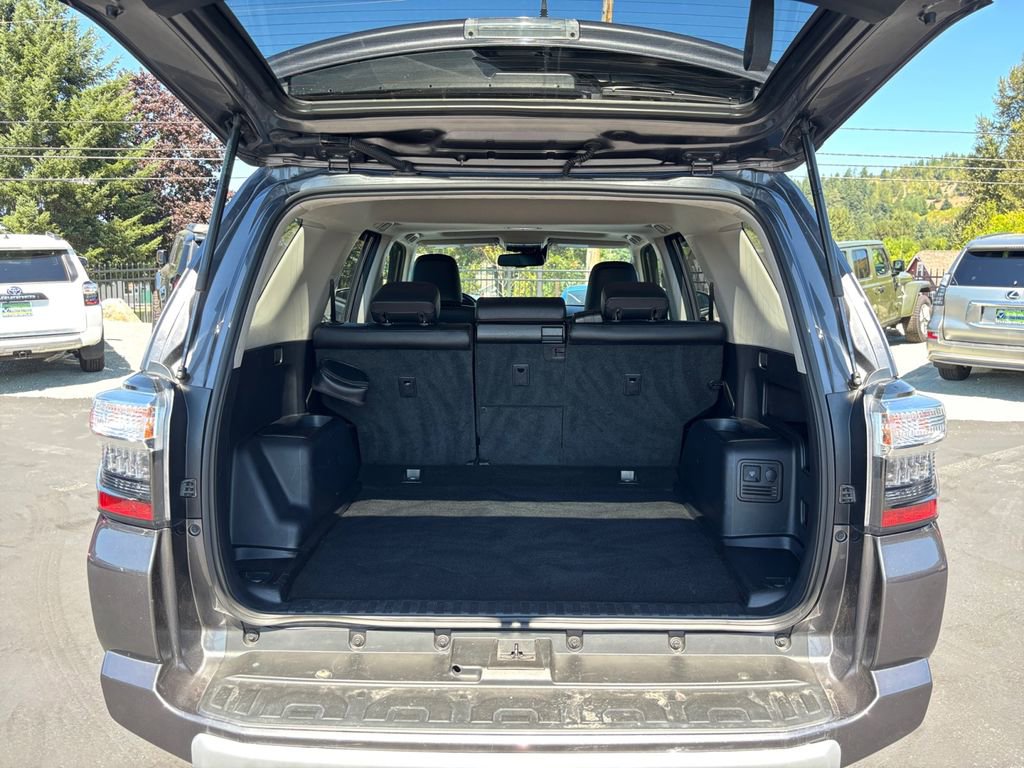 Used 2023 Toyota 4Runner TRD Off-Road Premium image 25