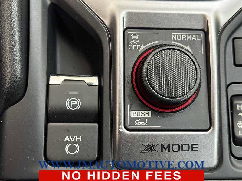 Used 2023 Subaru Forester Premium AWD/4WD image 36