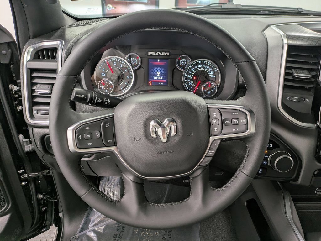 Used 2025 RAM 1500 Big Horn AWD/4WD image 22