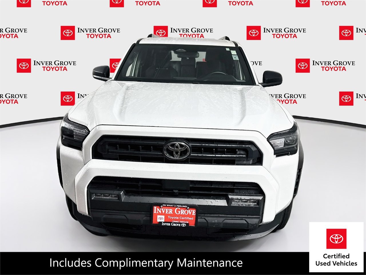 Certified 2025 Toyota 4Runner SR5 AWD/4WD image 2