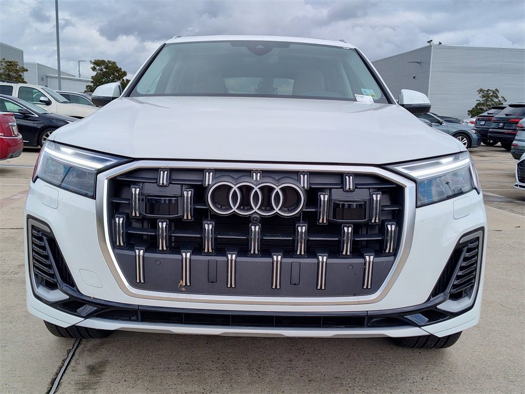 Used 2025 Audi Q7 3.0T Premium Plus image 17