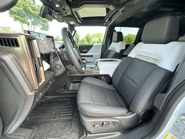 Used 2024 GMC Hummer EV 2X AWD/4WD image 17