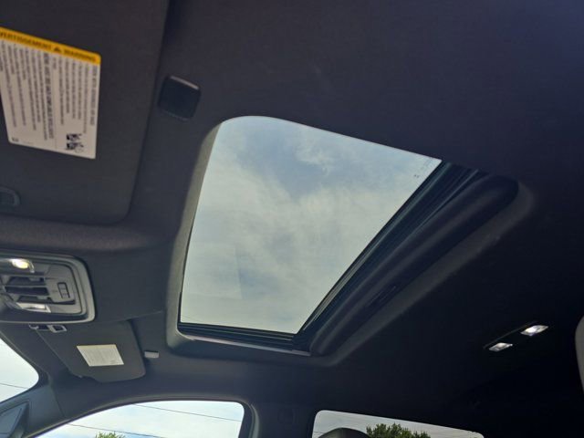 Used 2024 Chevrolet Silverado 1500 ZR2 w/ Technology Package image 29