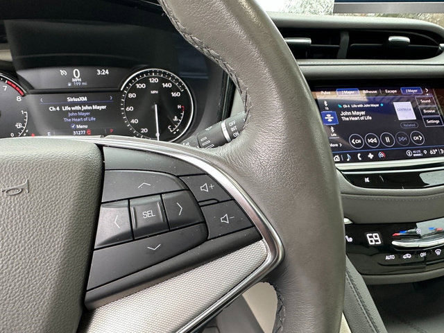 Used 2022 Cadillac XT5 Premium Luxury w/ LPO, Floor Liner Package image 15