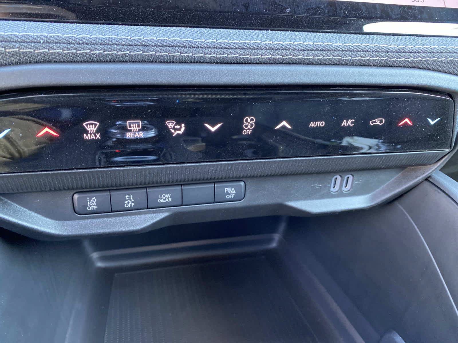 New 2026 Jeep Cherokee Laredo AWD/4WD image 15
