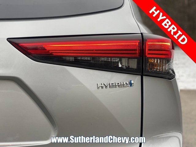 Used 2022 Toyota Highlander XLE image 12