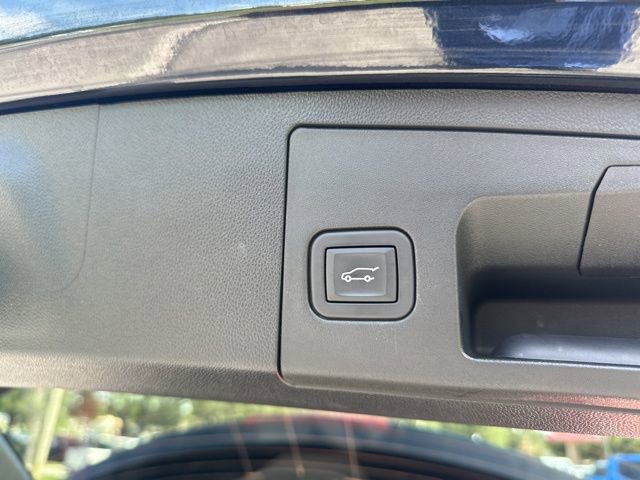 Used 2024 Cadillac XT4 Premium Luxury image 47