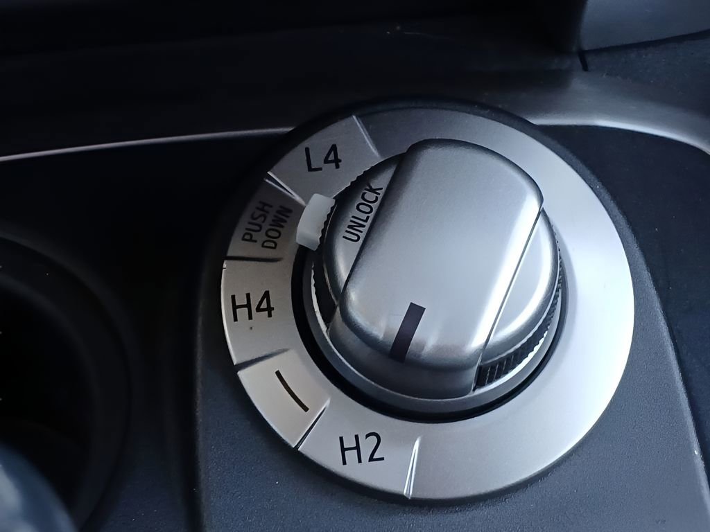 Used 2018 Toyota 4Runner SR5 image 18