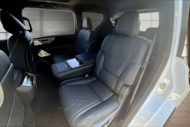 New 2026 INFINITI QX80 Autograph w/ Premium Cargo Package image 26