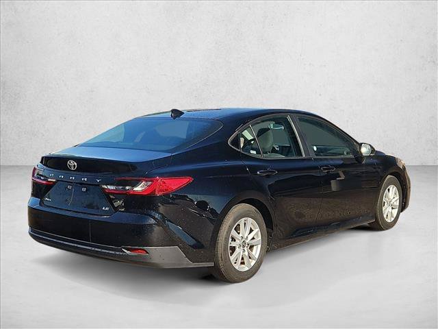 Used 2025 Toyota Camry LE FWD image 5