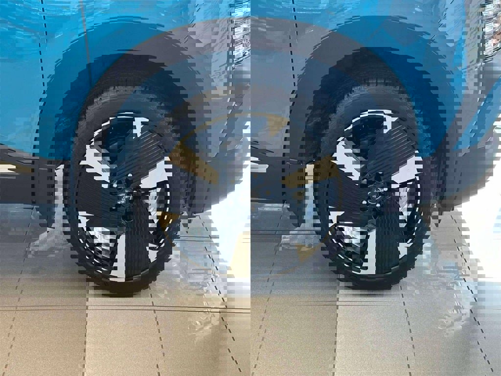 New 2026 Nissan Kicks SR w/ SR Premium Package image 7