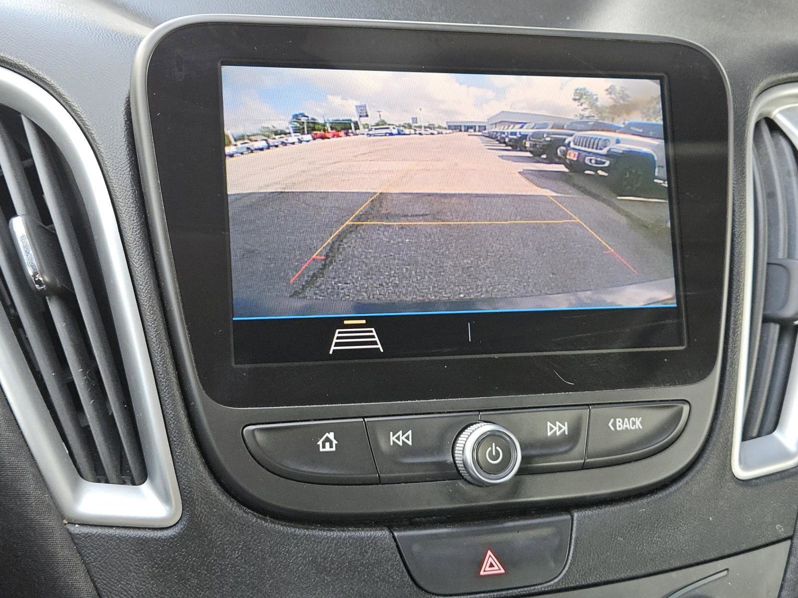 Used 2019 Chevrolet Malibu RS image 17