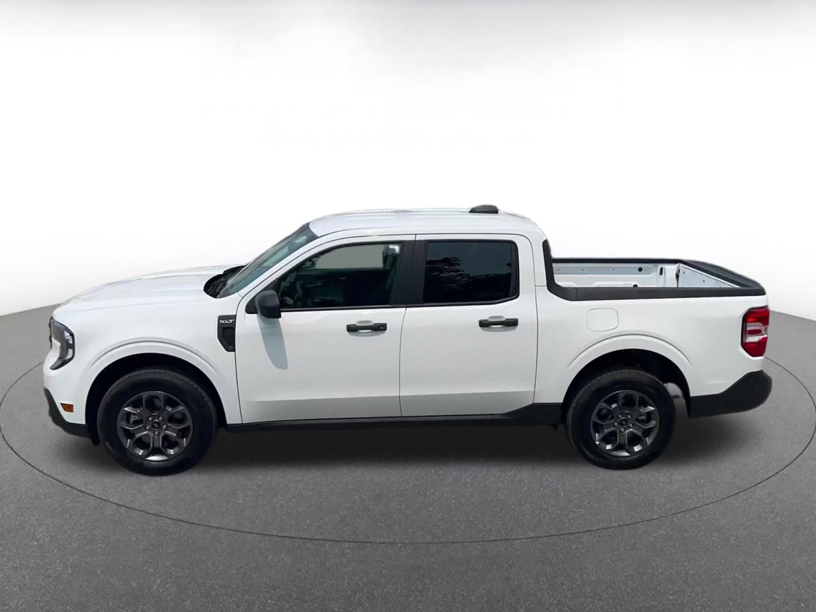 Used 2026 Ford Maverick XLT w/ Equipment Group 301A AWD/4WD image 8