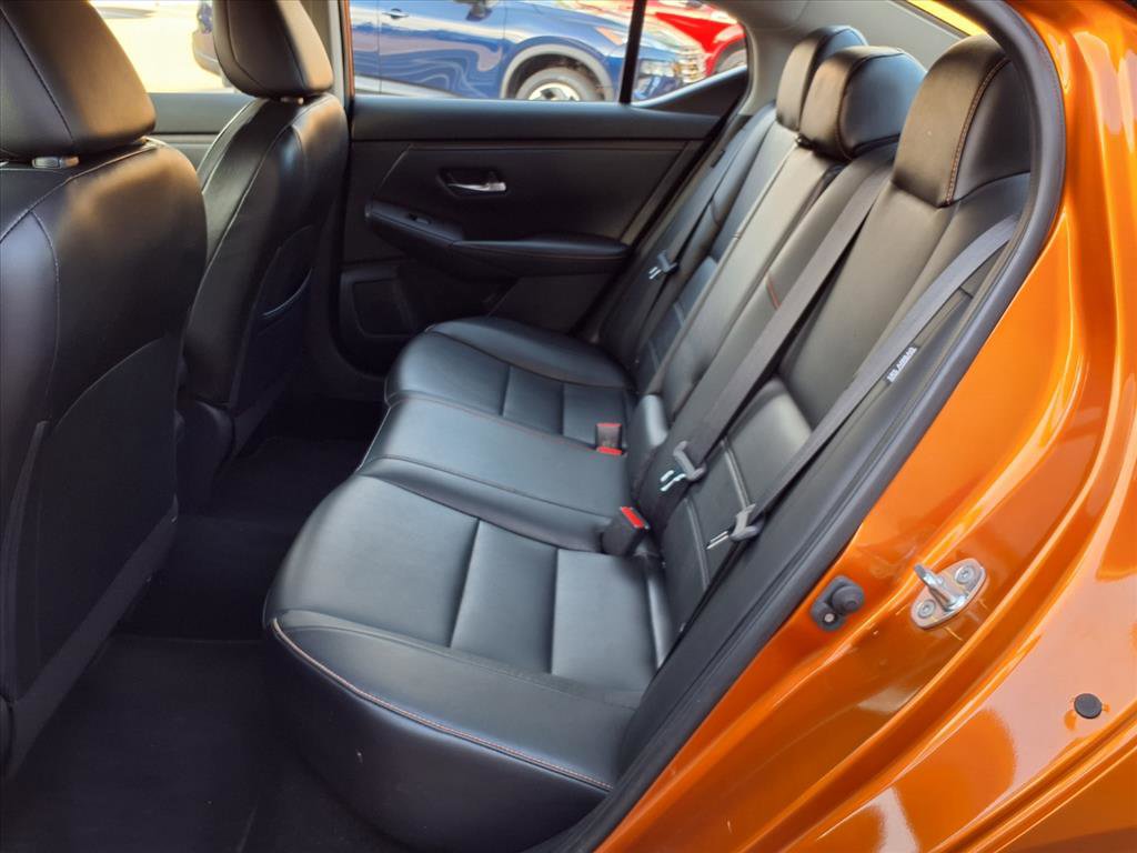 Used 2021 Nissan Sentra SR w/ SR Premium Package image 11