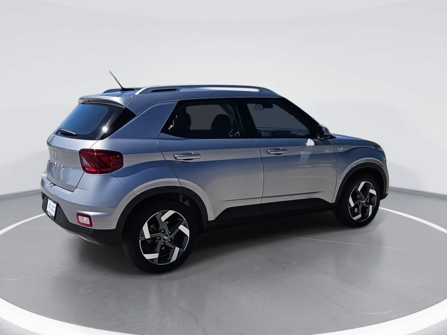 New 2026 Hyundai Venue SEL FWD image 8