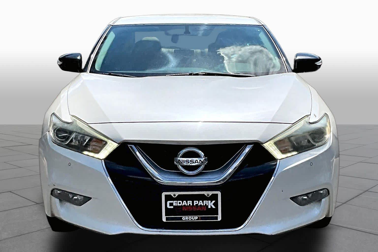 Used 2016 Nissan Maxima SR FWD image 4