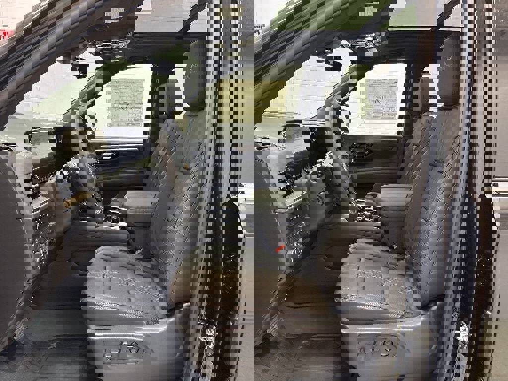 New 2026 Chevrolet Suburban High Country w/ Sun And Tow Package image 9