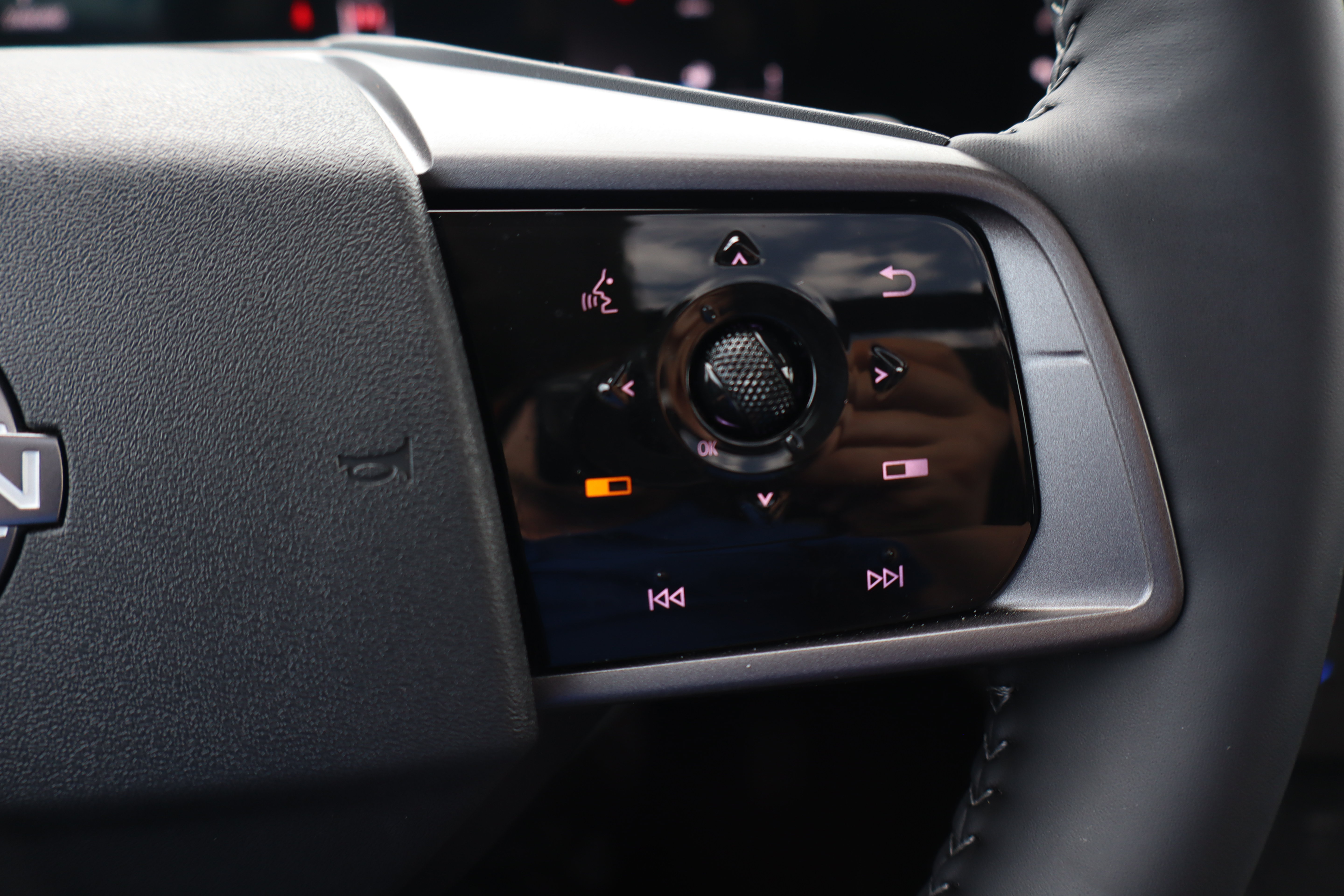 Used 2025 Nissan Murano SL AWD/4WD image 16