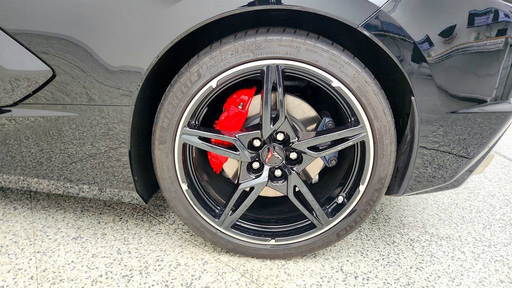 Used 2024 Chevrolet Corvette Stingray Convertible w/ 1LT image 9