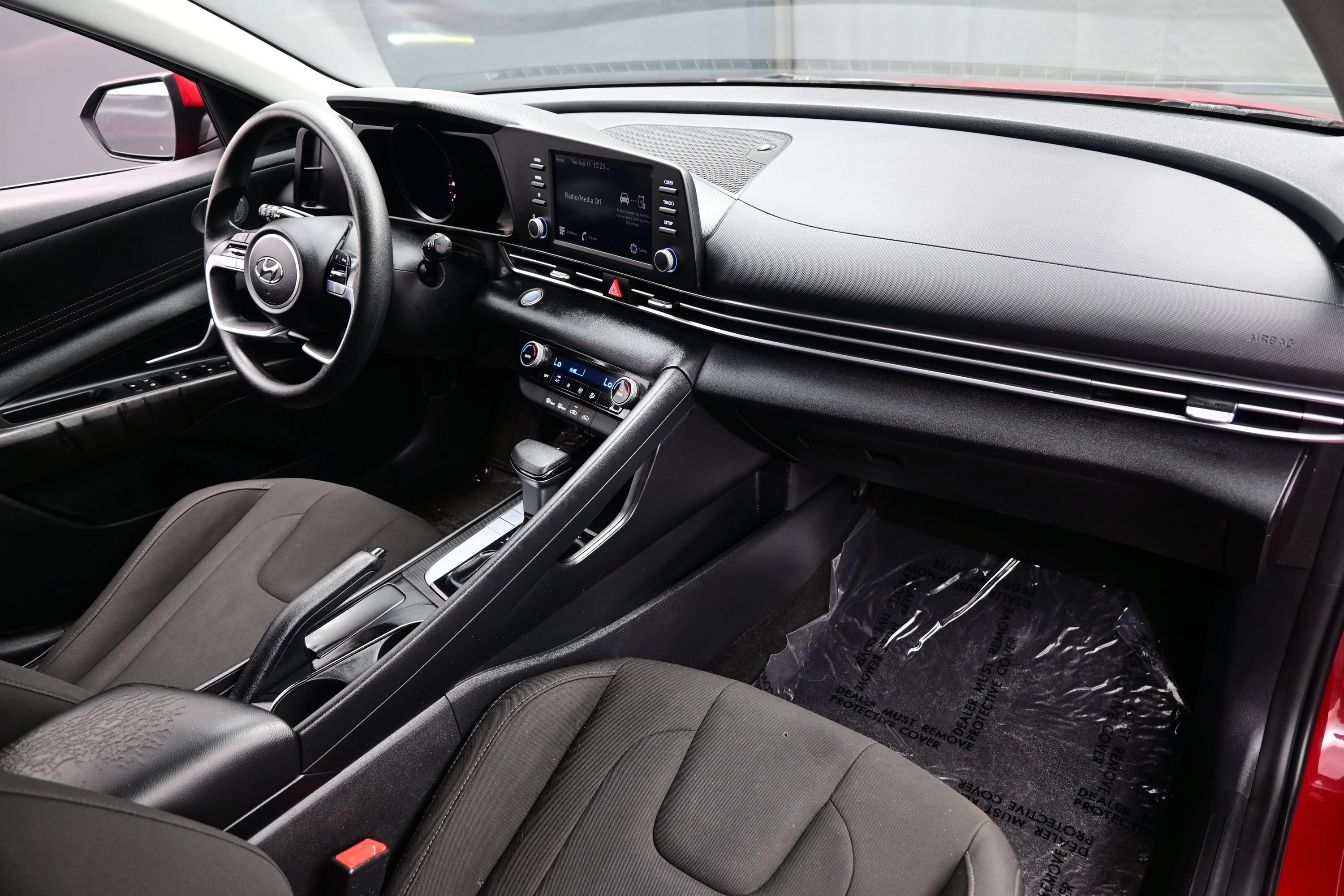 Used 2023 Hyundai Elantra SEL FWD image 13