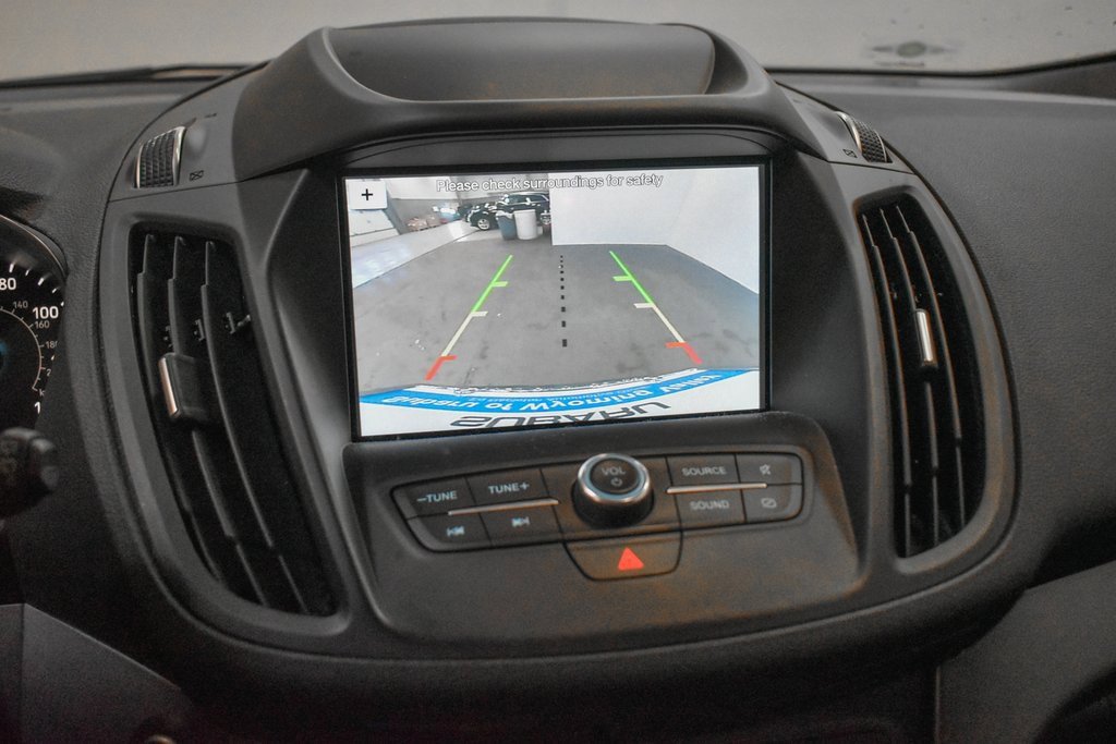 Used 2019 Ford Escape SE image 16