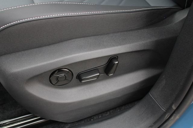 New 2026 Volkswagen Tiguan SE image 3