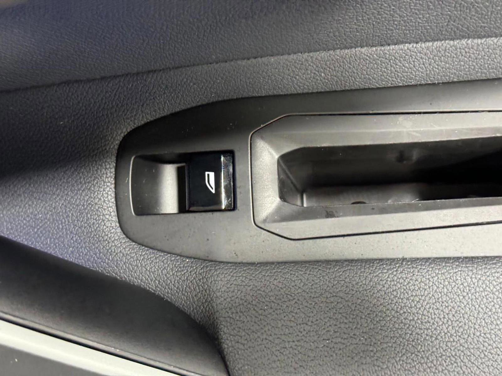 New 2026 BMW iX M70 image 23