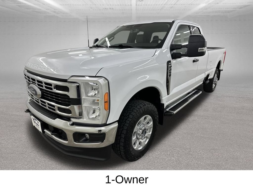 Used 2023 Ford F250 XLT w/ Snow Plow/Camper Package AWD/4WD image 7