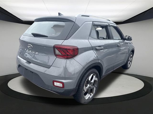 Certified 2021 Hyundai Venue SEL w/ Premium Package image 8