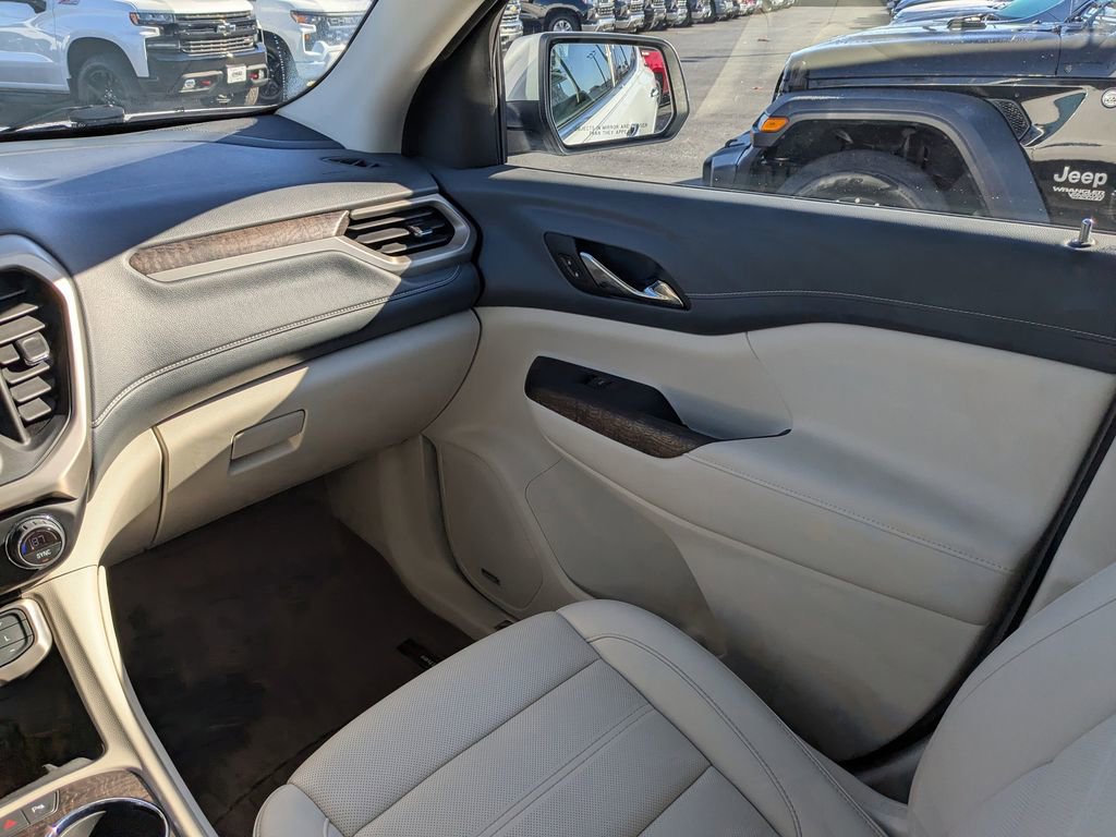 Used 2022 GMC Acadia Denali w/ Denali Ultimate Package image 19