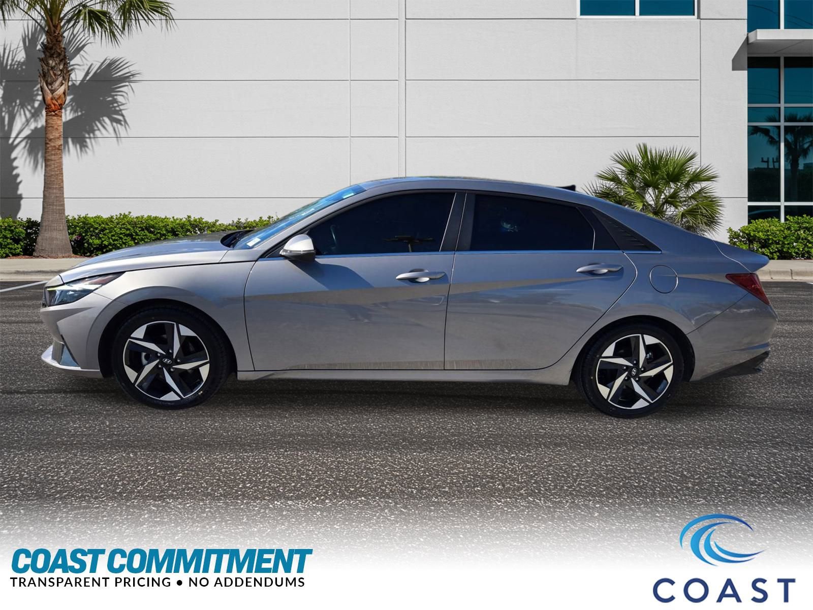 Used 2023 Hyundai Elantra Limited image 8