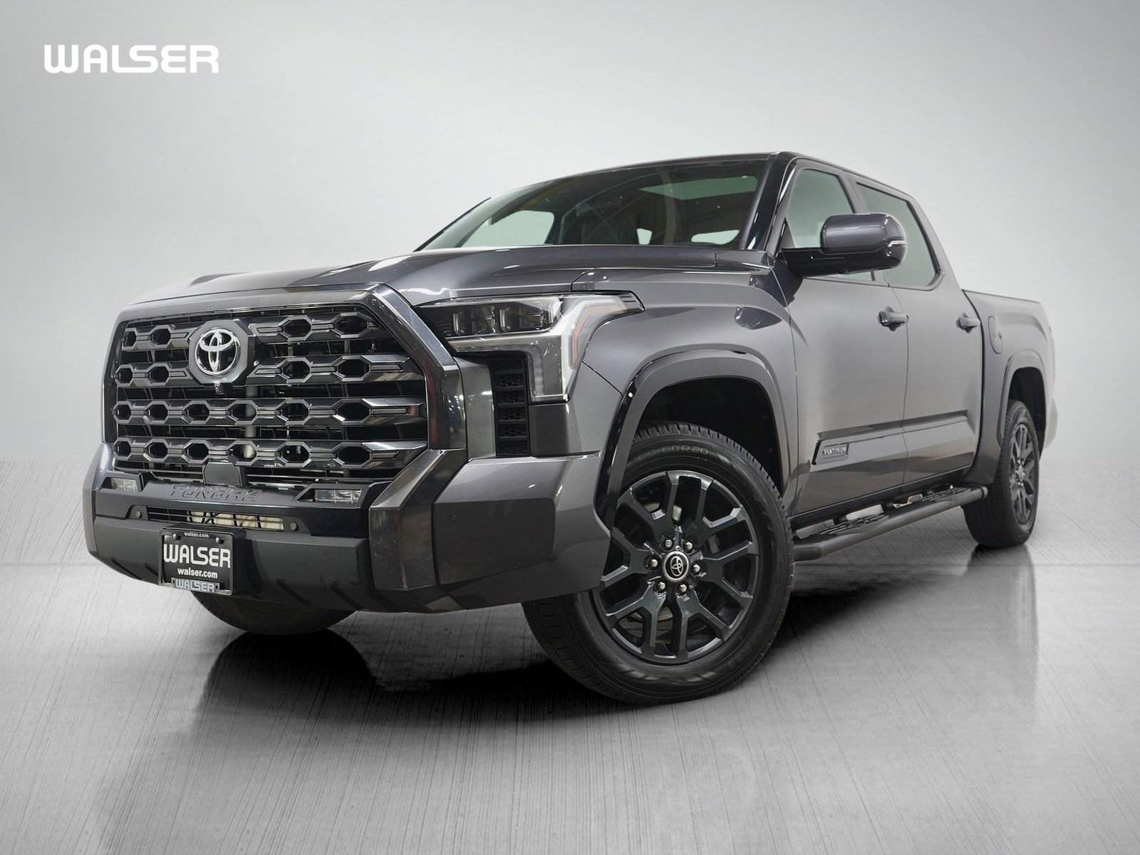 Used 2023 Toyota Tundra Platinum AWD/4WD image 1