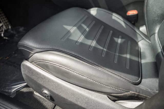 Used 2023 Mercedes-Benz C 300 4MATIC Sedan image 33