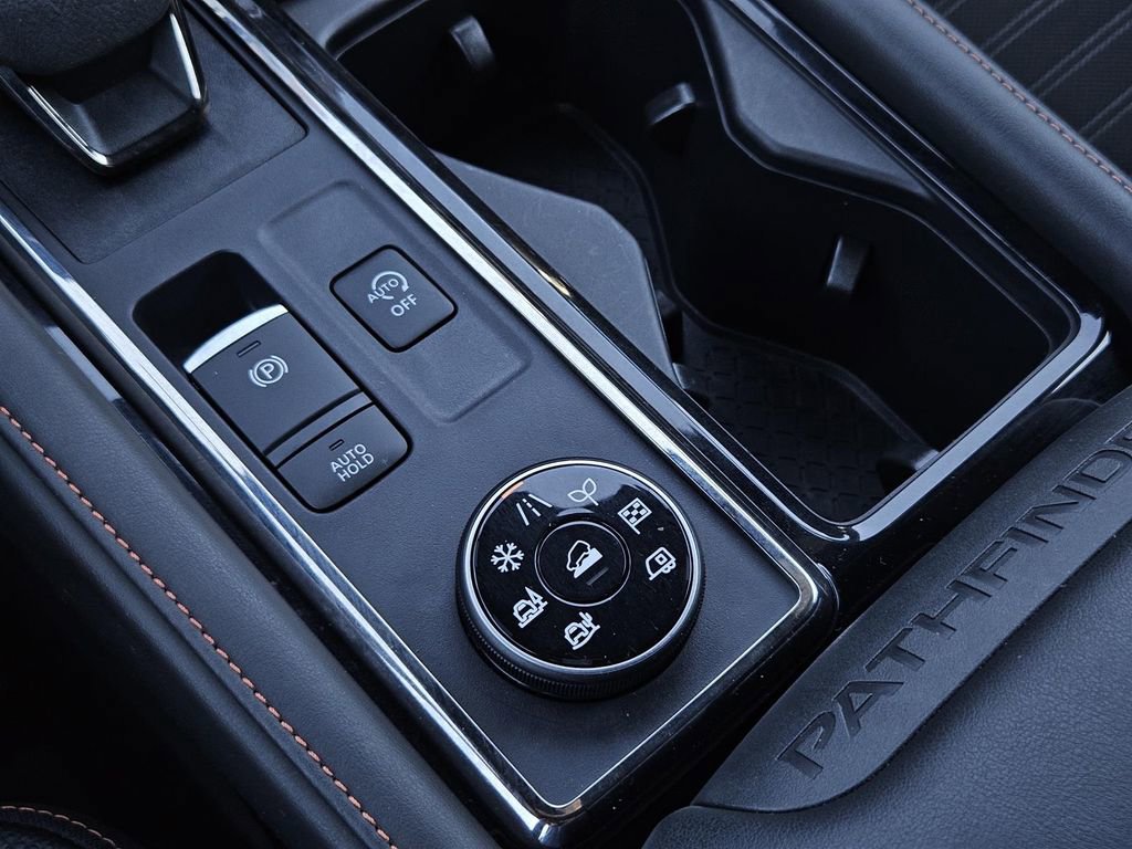 Certified 2024 Nissan Pathfinder Rock Creek image 27