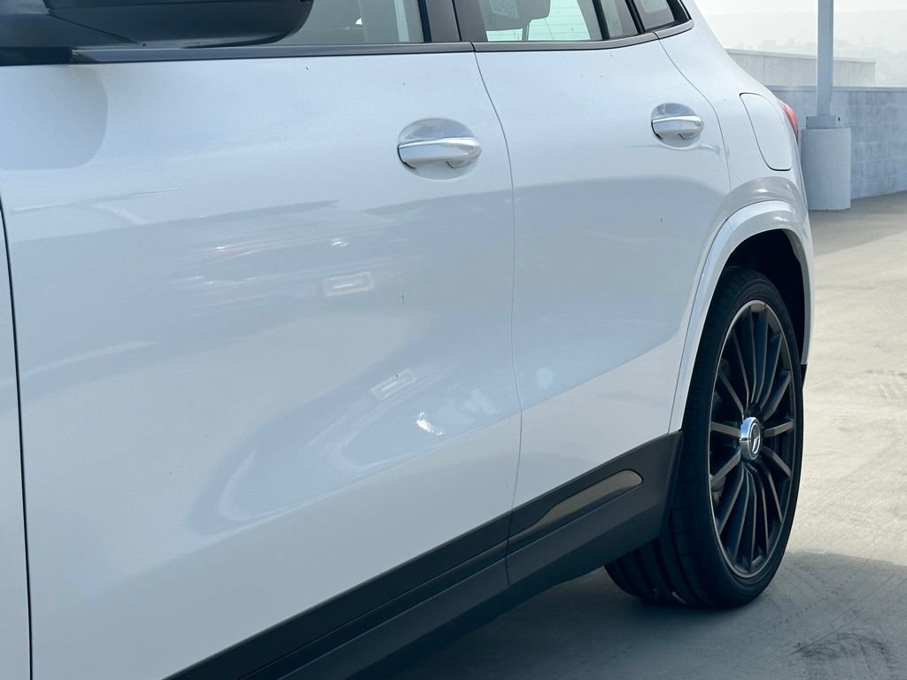 New 2025 Mercedes-Benz GLA 35 AMG 4MATIC image 8