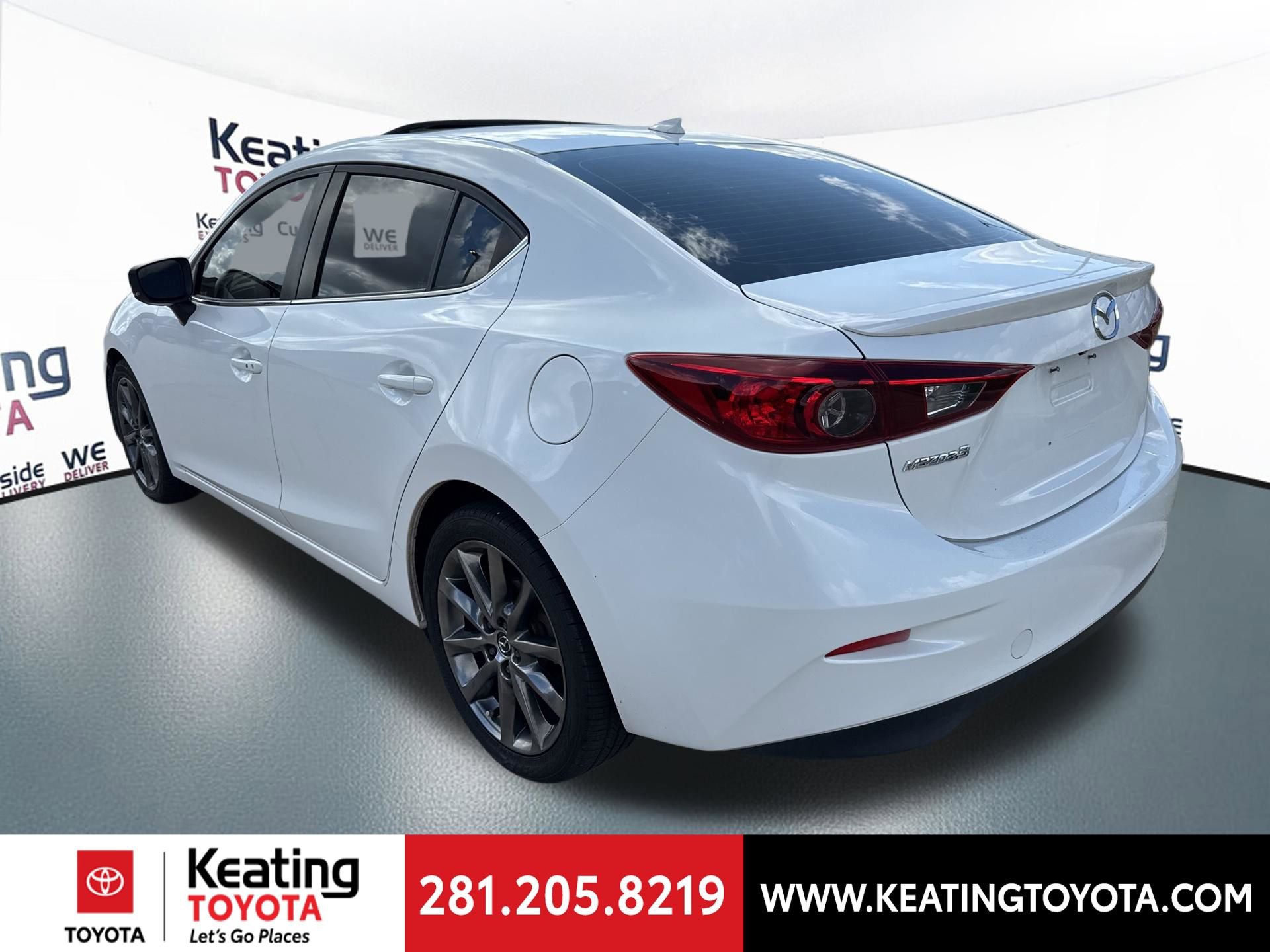 Used 2018 MAZDA MAZDA3 Touring image 5