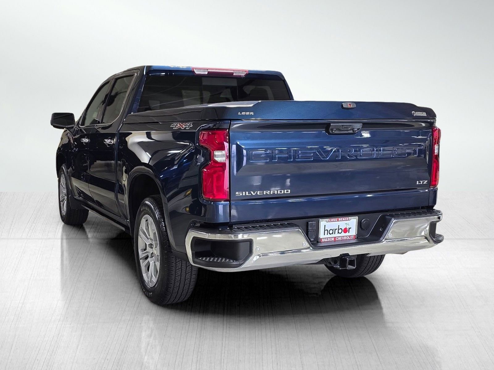 Used 2022 Chevrolet Silverado 1500 LTZ w/ LTZ Convenience Package II AWD/4WD image 5