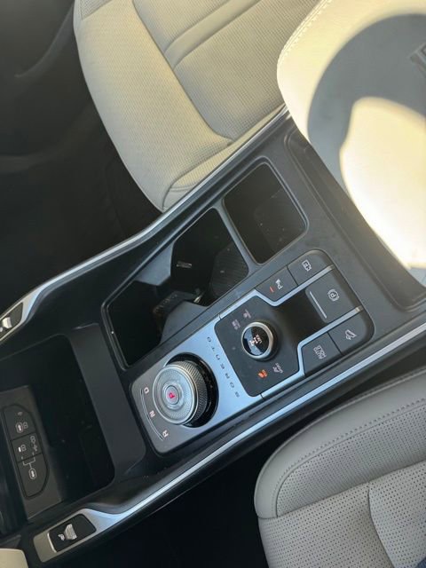 Used 2025 Kia Sorento EX w/ EX Panoramic Sunroof Package image 19