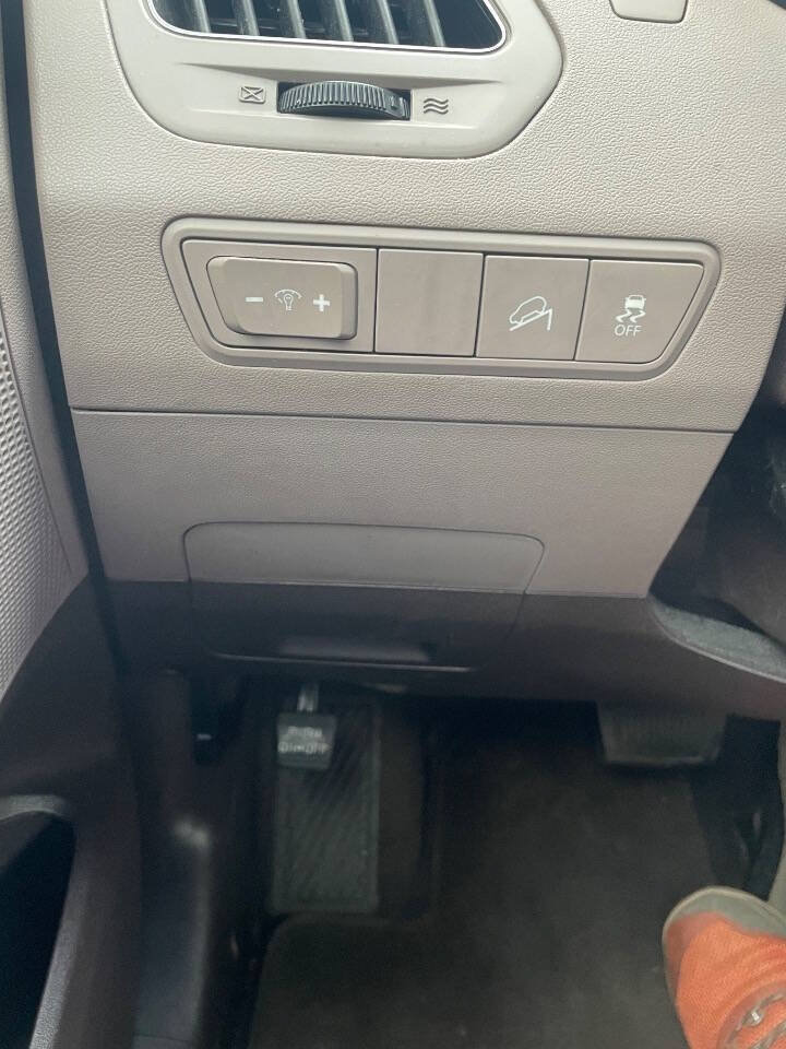 Used 2015 Hyundai Tucson SE FWD image 15