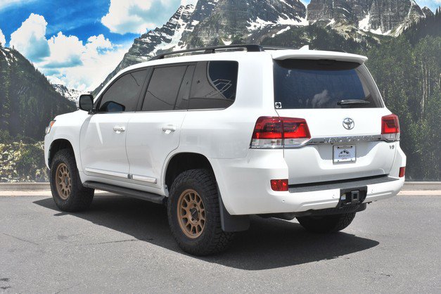 Used 2018 Toyota Land Cruiser AWD/4WD image 9
