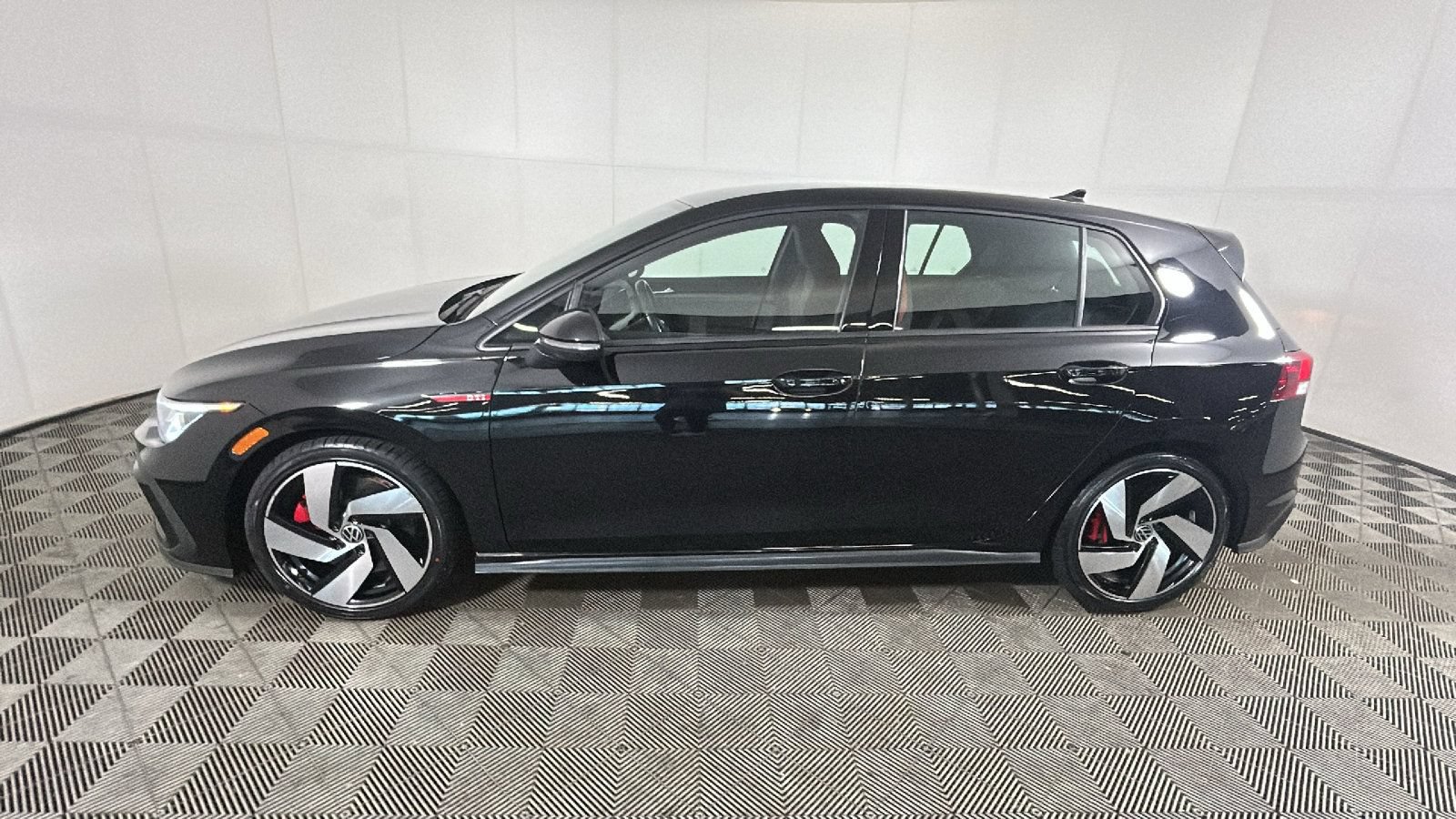 Used 2024 Volkswagen GTI S FWD image 5